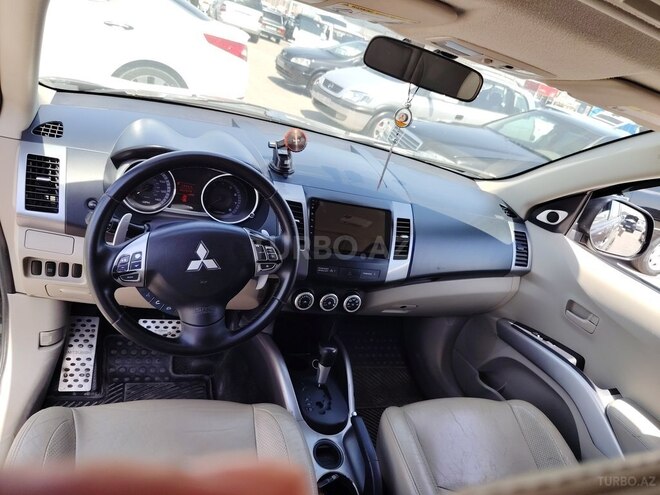 Mitsubishi Outlander 2006, 250,000 km - 3.0 l - Bakı