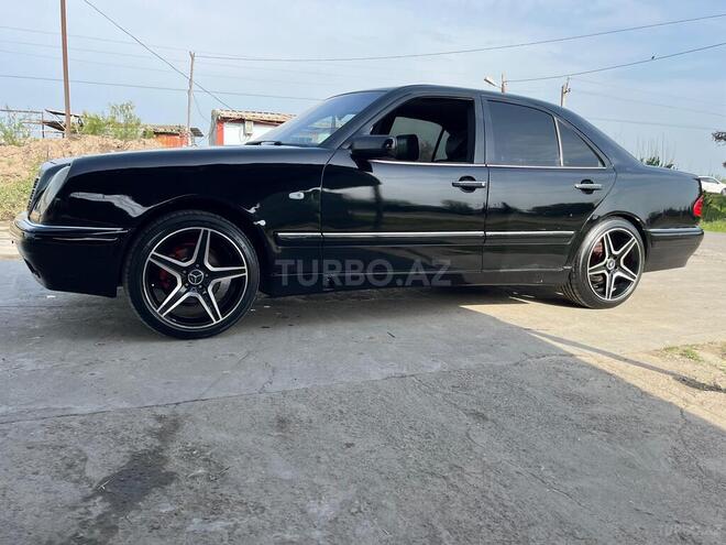 Mercedes E 230 1996, 330,000 km - 2.3 l - İmişli