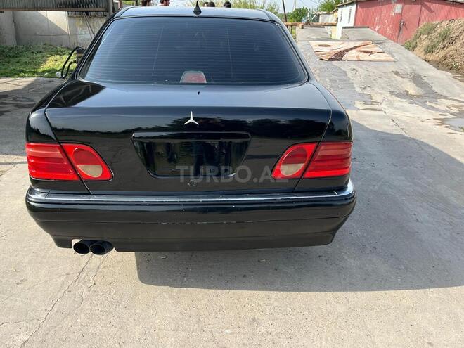 Mercedes E 230 1996, 330,000 km - 2.3 l - İmişli