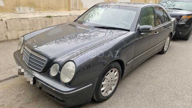 Mercedes E 240 2000, 312,000 km - 2.4 l - Bakı
