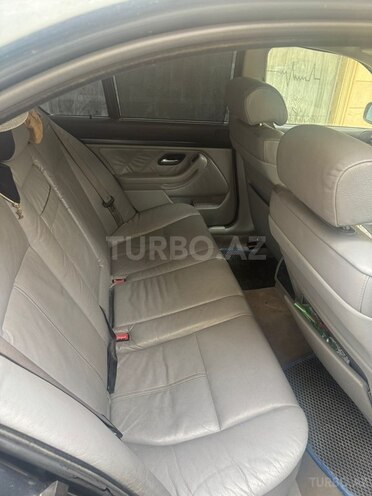 BMW 530 2001, 300,000 km - 3.0 l - Bakı