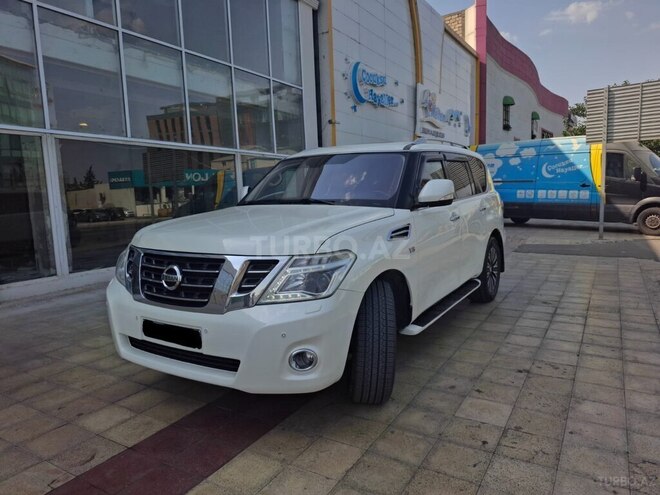 Nissan Patrol 2014, 195,000 km - 5.6 l - Bakı