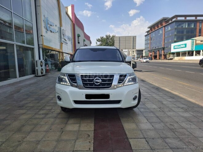 Nissan Patrol 2014, 195,000 km - 5.6 l - Bakı