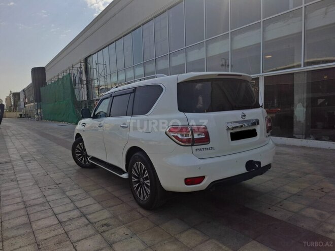 Nissan Patrol 2014, 195,000 km - 5.6 l - Bakı