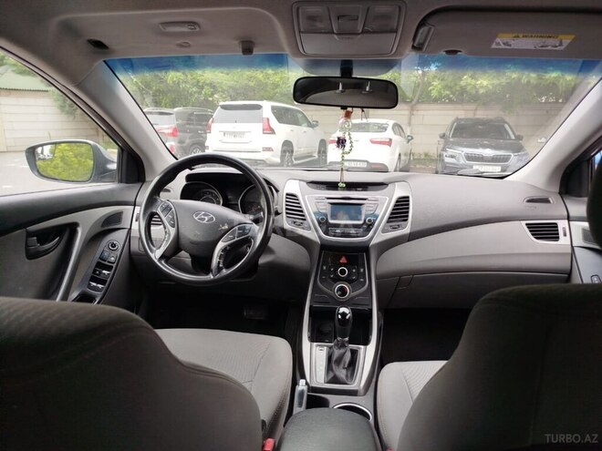 Hyundai Elantra 2015, 248,000 km - 1.8 l - Bakı