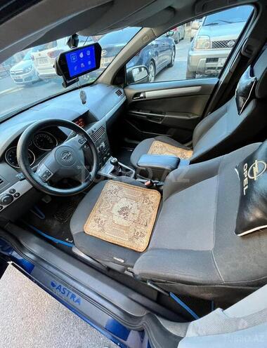 Opel Astra 2005, 255,000 km - 1.4 l - Salyan