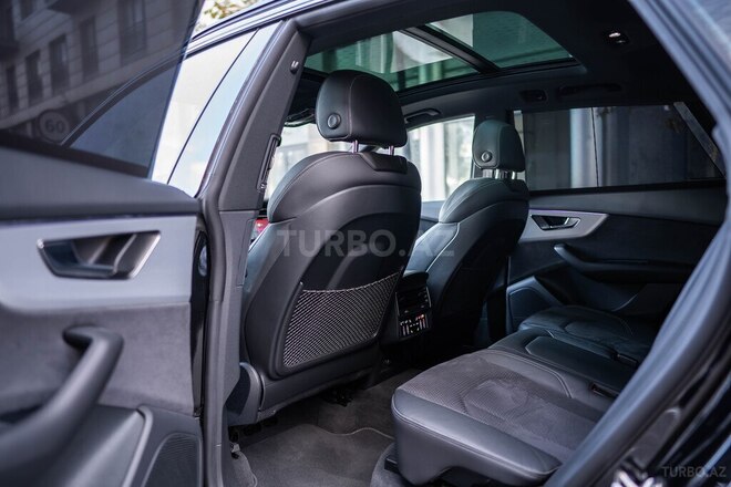 Audi Q8 2022, 43,000 km - 3.0 l - Bakı