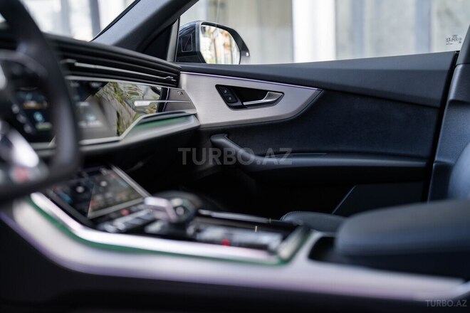 Audi Q8 2022, 43,000 km - 3.0 l - Bakı