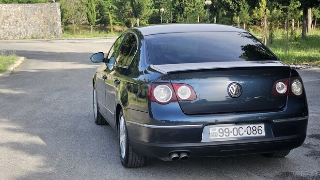 Volkswagen Passat 2006, 299,000 km - 2.0 л - Balakən