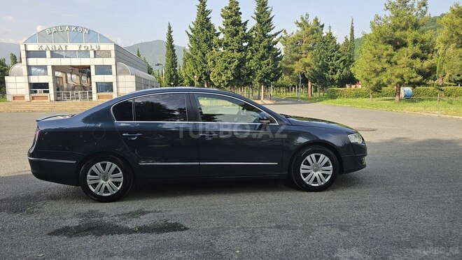 Volkswagen Passat 2006, 299,000 km - 2.0 л - Balakən