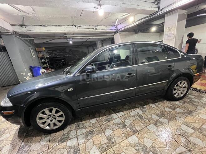 Volkswagen Passat 2003, 195,365 km - 1.8 л - Bakı