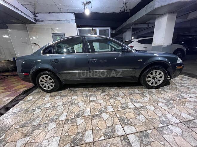Volkswagen Passat 2003, 195,365 km - 1.8 л - Bakı