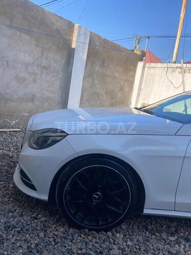 Mercedes E 250 2014, 280,000 km - 2.0 l - Bakı