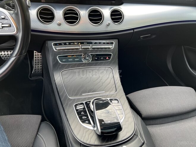Mercedes E 220 d 2019, 215,000 km - 2.0 l - Bakı