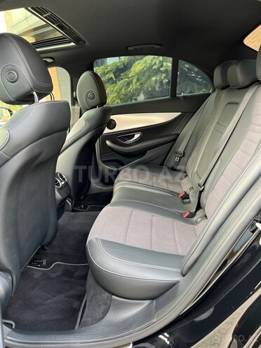 Mercedes E 220 d 2019, 215,000 km - 2.0 l - Bakı