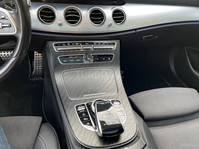 Mercedes E 220 d 2019, 215,000 km - 2.0 l - Bakı