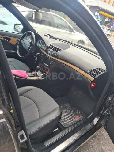 Mercedes E 280 2007, 300,000 km - 2.8 l - Bakı