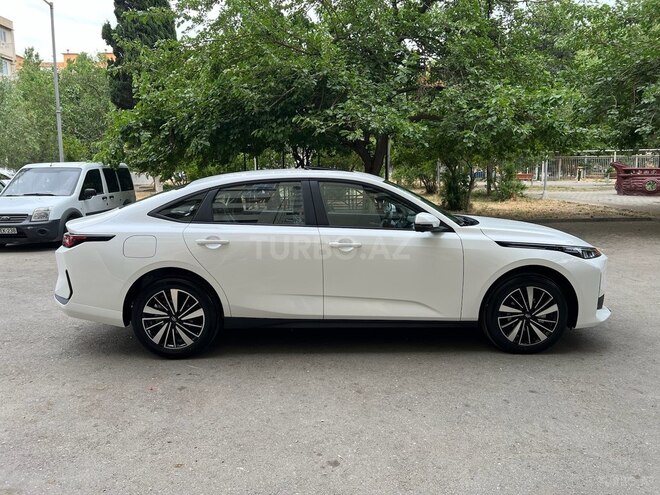 Changan Qiyuan A05 2025, 0 km - 1.5 l - Bakı