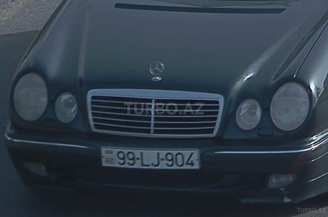 Mercedes E 230 1995, 460,000 km - 2.3 l - İsmayıllı