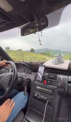 Mercedes E 230 1995, 460,000 km - 2.3 l - İsmayıllı
