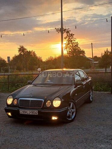 Mercedes E 230 1995, 460,000 km - 2.3 l - İsmayıllı