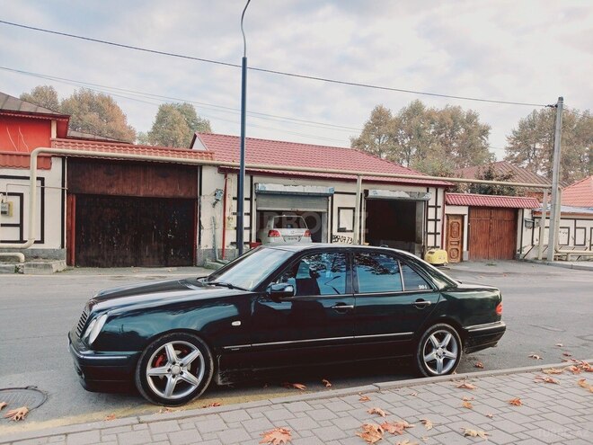 Mercedes E 230 1995, 460,000 km - 2.3 l - İsmayıllı
