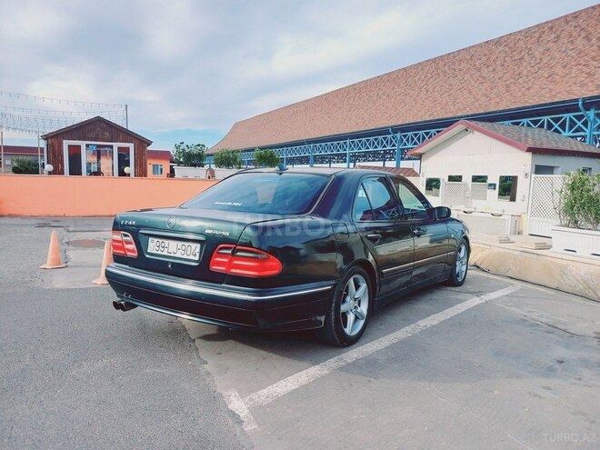 Mercedes E 230 1995, 460,000 km - 2.3 l - İsmayıllı
