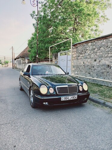 Mercedes E 230 1995, 460,000 km - 2.3 l - İsmayıllı