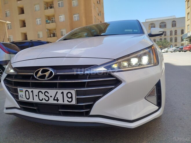 Hyundai Elantra 2019, 85,000 km - 2.0 l - Bakı