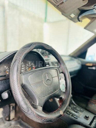 Mercedes C 250 d 1993, 298,371 km - 2.5 l - Bakı
