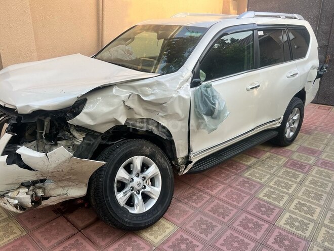 Toyota Land Cruiser Prado 2012, 102,000 km - 2.7 l - Göyçay
