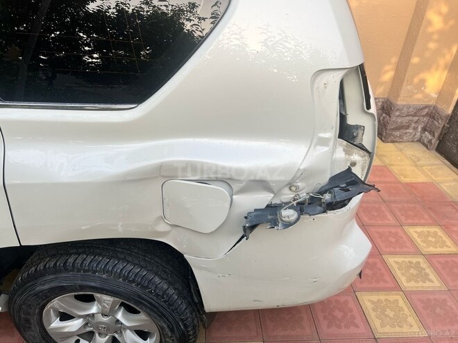 Toyota Land Cruiser Prado 2012, 102,000 km - 2.7 l - Göyçay