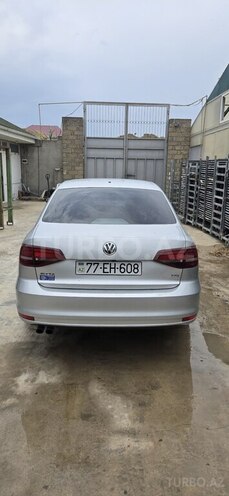 Volkswagen Jetta-2