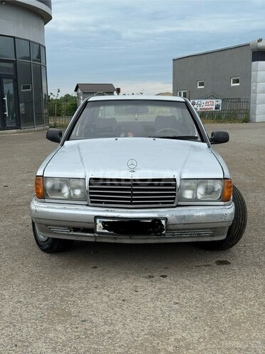 Mercedes 190 1992, 258,475 km - 2.5 л - Astara
