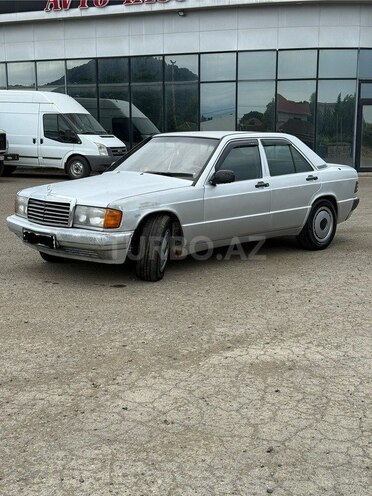 Mercedes 190 1992, 258,475 km - 2.5 л - Astara