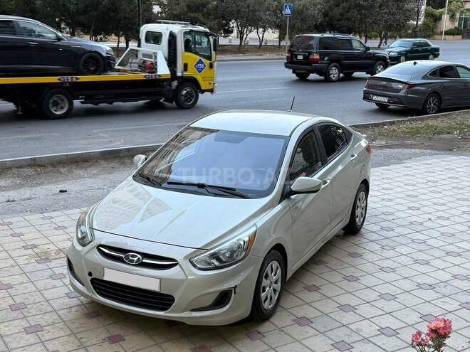 Hyundai Accent 2016, 220,000 km - 1.6 l - Bakı