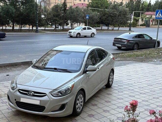 Hyundai Accent 2016, 220,000 km - 1.6 l - Bakı