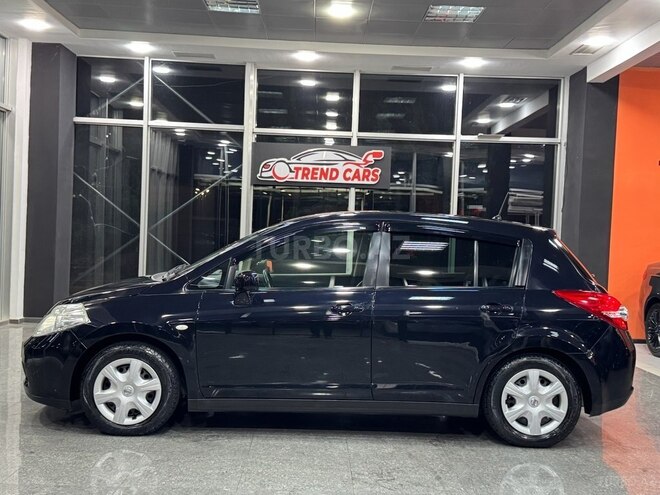 Nissan Tiida-3