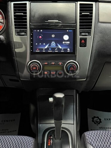 Nissan Tiida-20