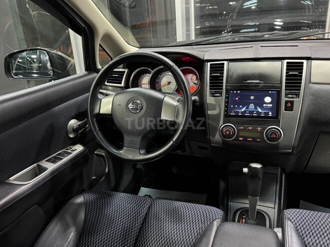 Nissan Tiida-19