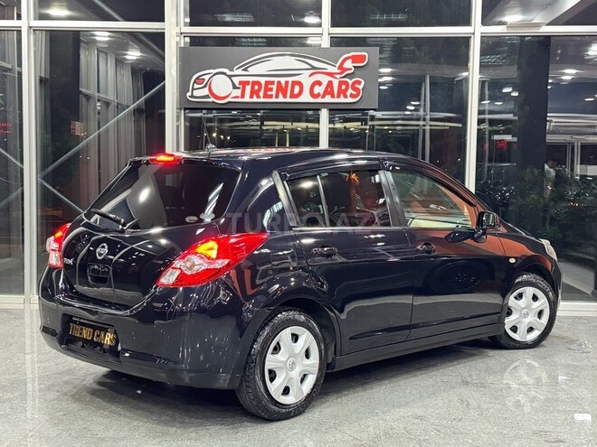 Nissan Tiida-6