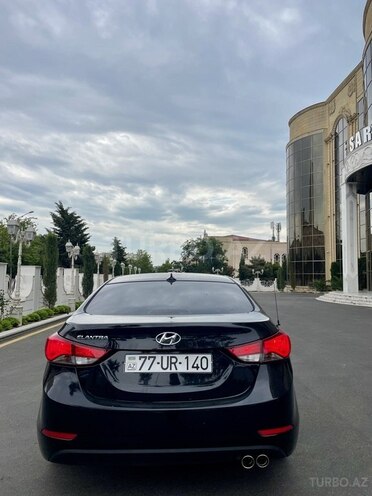 Hyundai Elantra 2015, 85,092 km - 1.8 l - Bakı