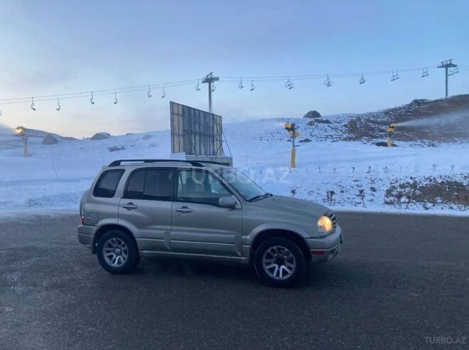 Suzuki Grand Vitara 2004, 249,448 km - 2.5 l - Bakı