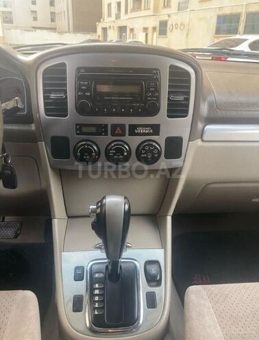 Suzuki Grand Vitara 2004, 249,448 km - 2.5 l - Bakı