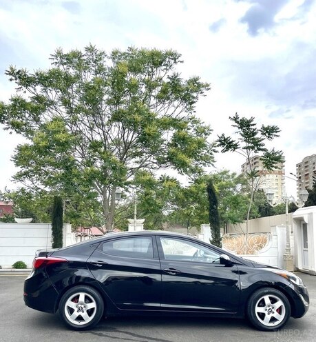 Hyundai Elantra 2015, 85,092 km - 1.8 l - Bakı