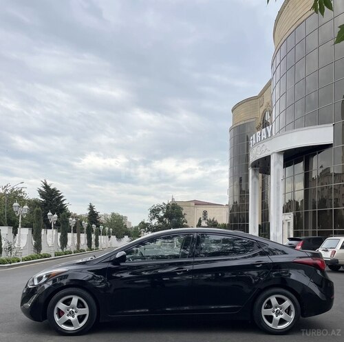 Hyundai Elantra 2015, 85,092 km - 1.8 l - Bakı