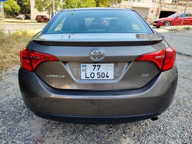 Toyota Corolla 2017, 170,000 km - 1.8 l - Bakı
