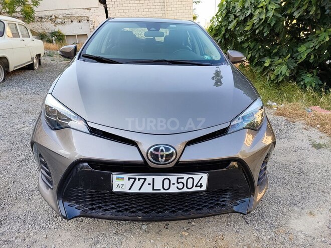 Toyota Corolla 2017, 170,000 km - 1.8 l - Bakı