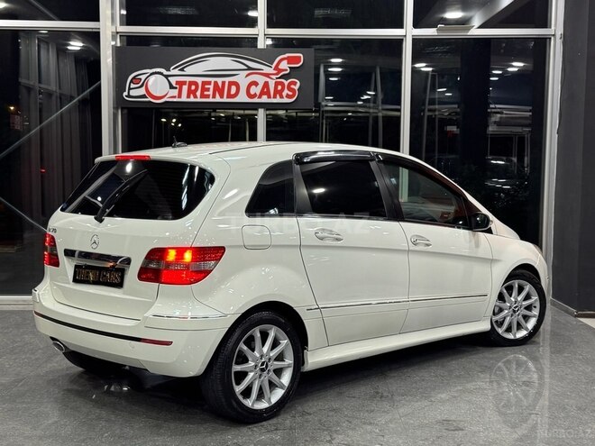 Mercedes B 170-5