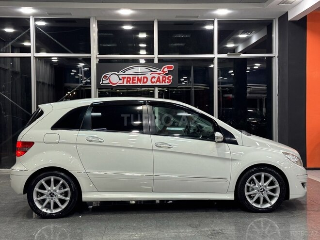 Mercedes B 170-4